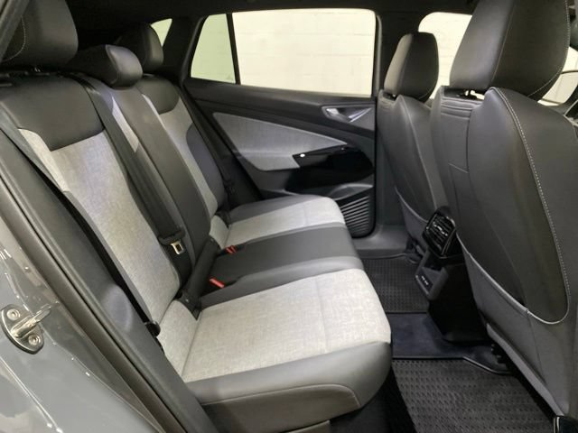 Used 2025 Volkswagen ID.4 Pro RWD image 24