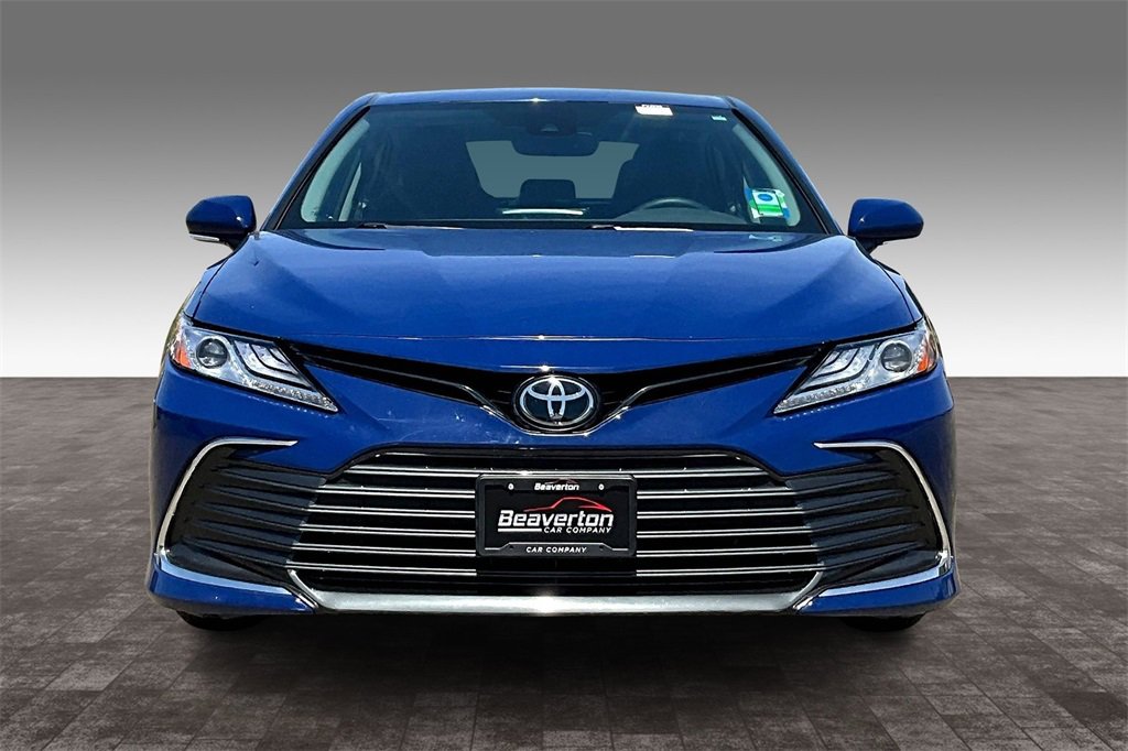 Used 2023 Toyota Camry XLE w/ Cold Weather Package image 4