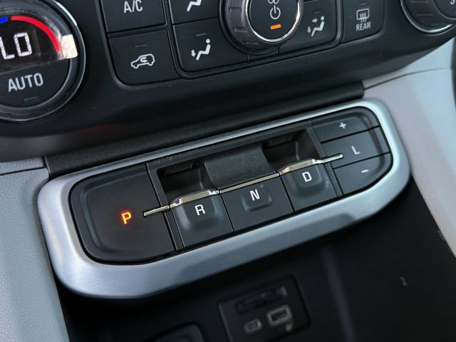 Used 2021 GMC Acadia SLT w/ Technology Package FWD image 20