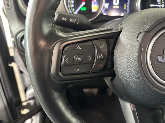 Used 2023 Jeep Wrangler Unlimited w/ Sun & Screen Package image 15