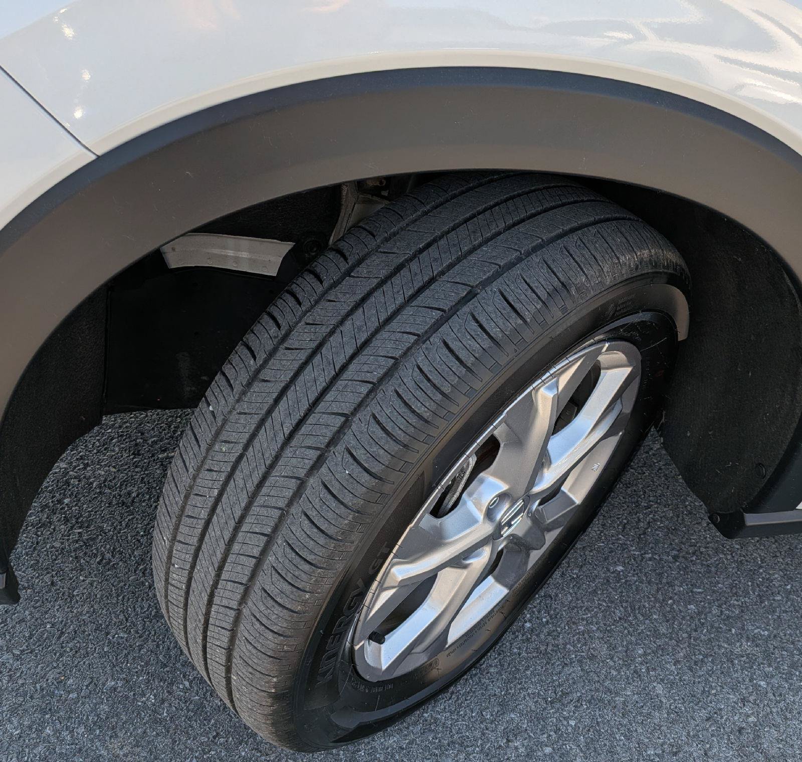 Certified 2024 Honda HR-V LX image 3