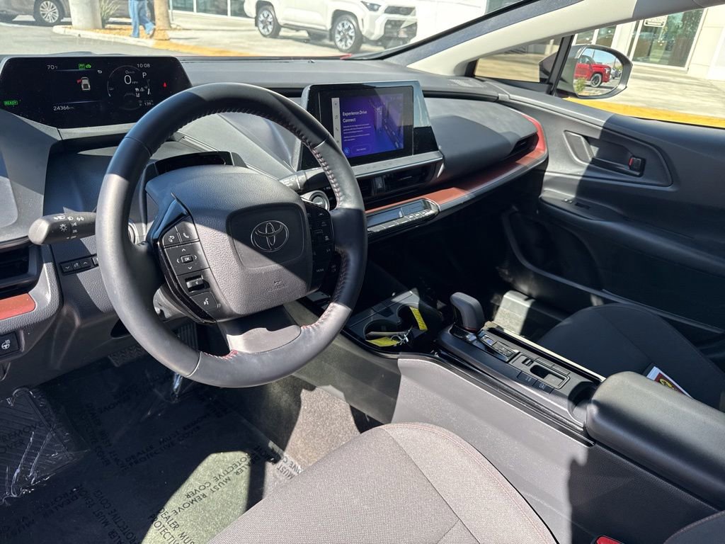 Used 2024 Toyota Prius Prime SE FWD image 11