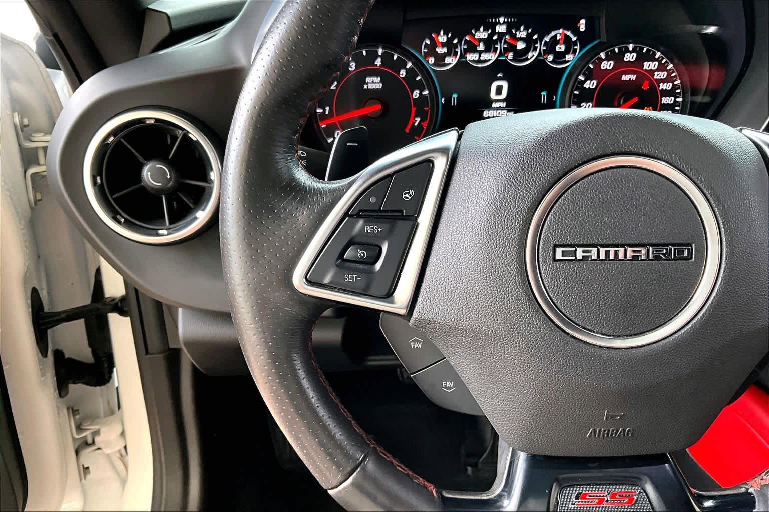 Used 2018 Chevrolet Camaro SS RWD image 22
