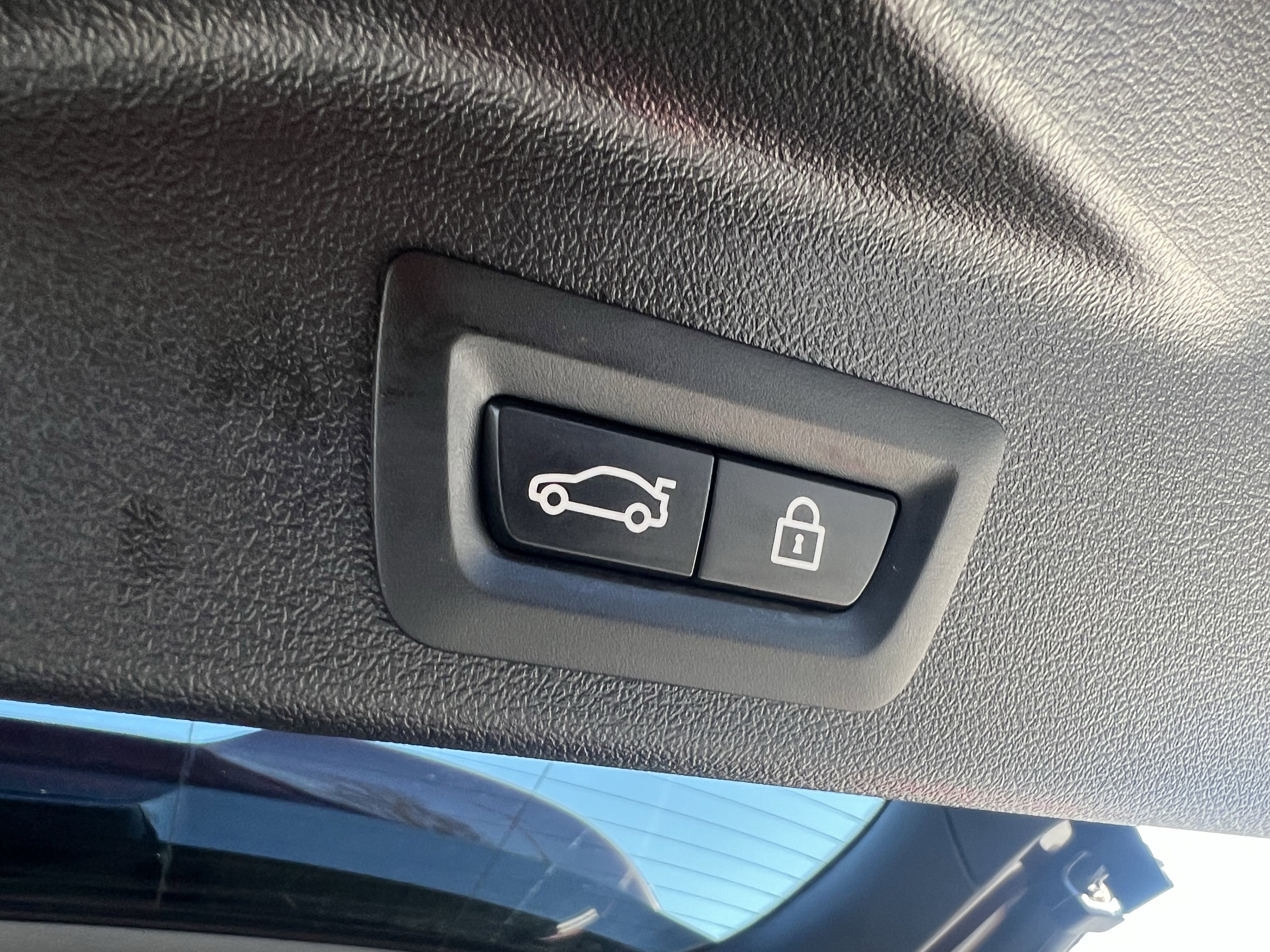 Used 2023 BMW X5 M w/ Competition Package image 40