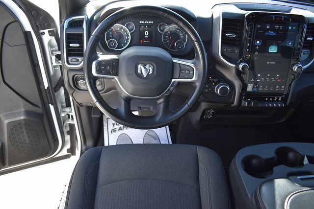 Used 2024 RAM 2500 Big Horn w/ Sport Appearance Package image 18