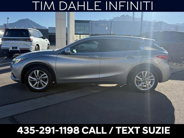 Used 2018 INFINITI QX30 image 6