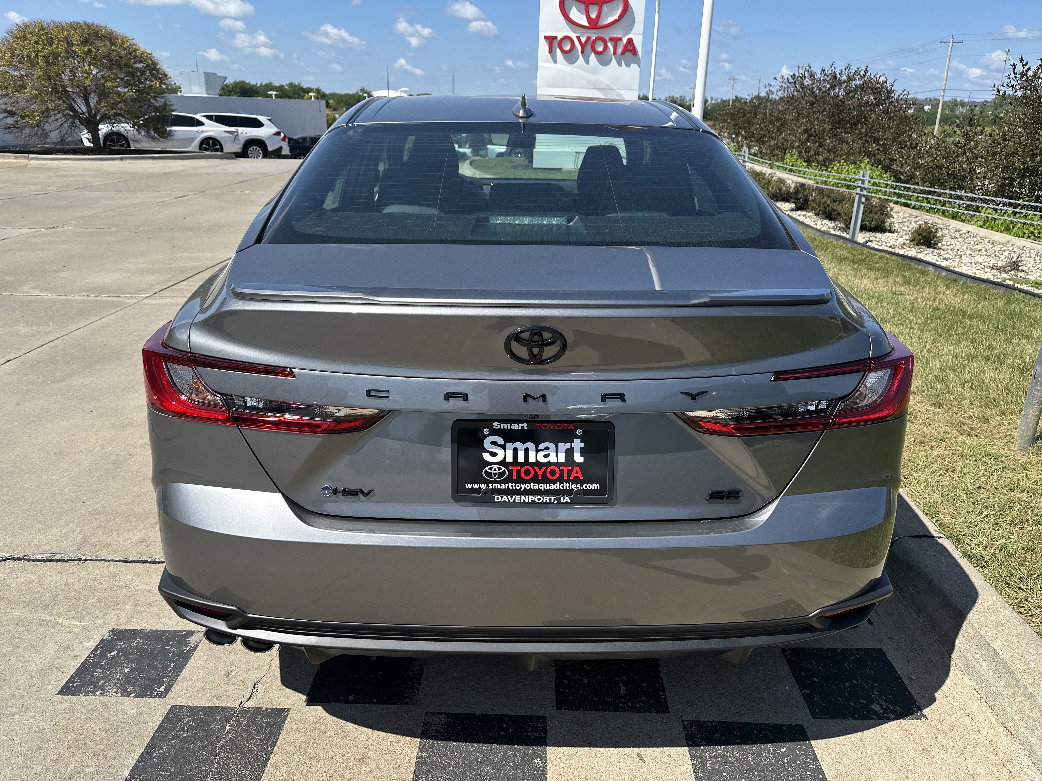 New 2026 Toyota Camry SE w/ Convenience Package FWD image 5