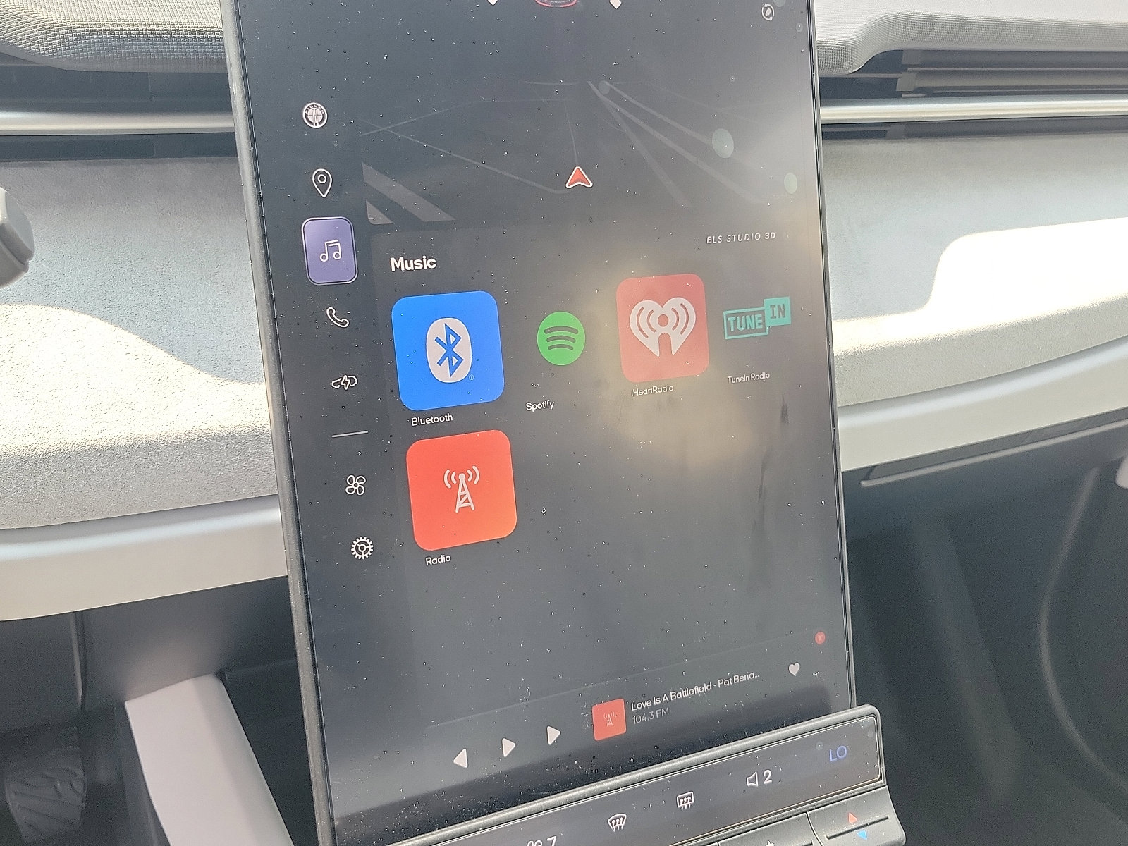 Used 2023 Fisker Ocean Extreme image 18