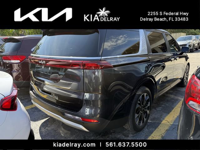 Used 2024 Kia Carnival EX FWD image 2
