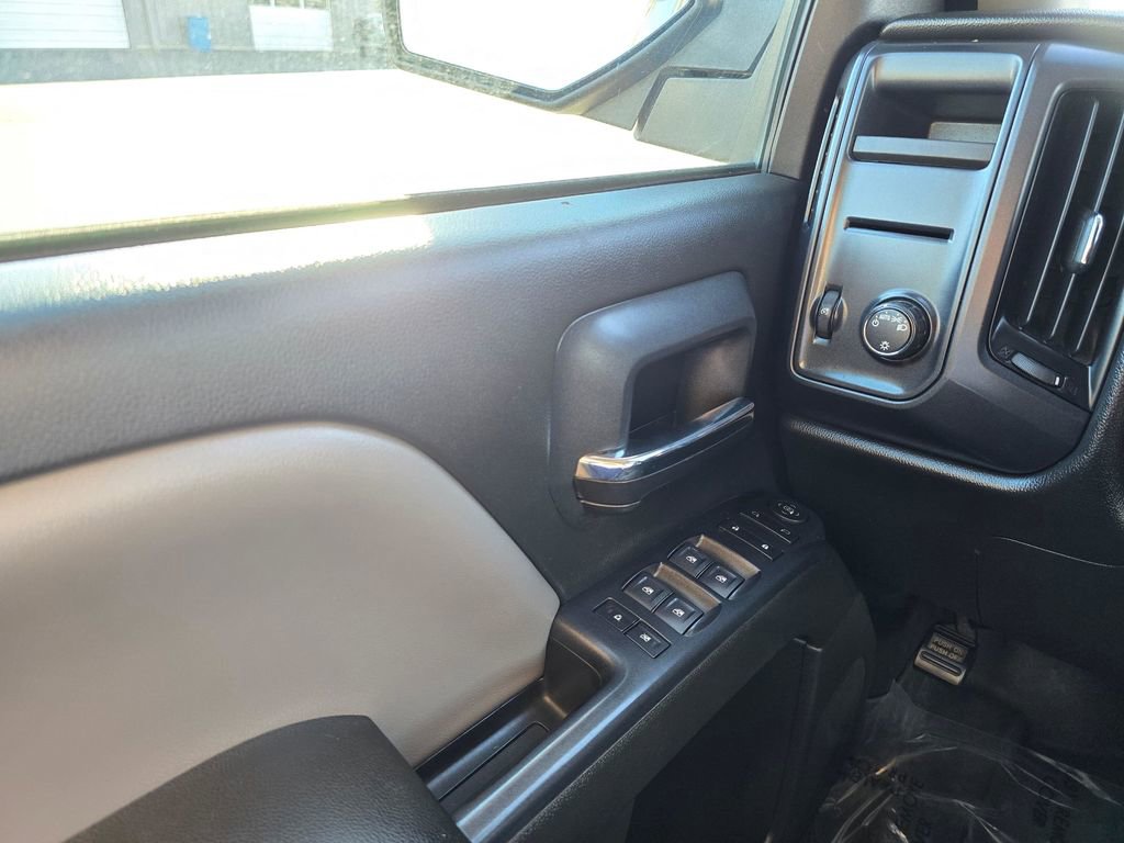 Used 2015 Chevrolet Silverado 1500 W/T image 30