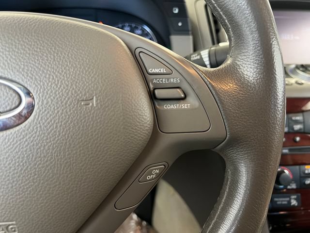 Used 2014 INFINITI Q60 Convertible w/ Premium Package RWD image 34