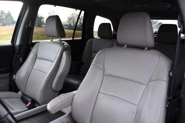 Used 2019 Honda Pilot Touring image 17