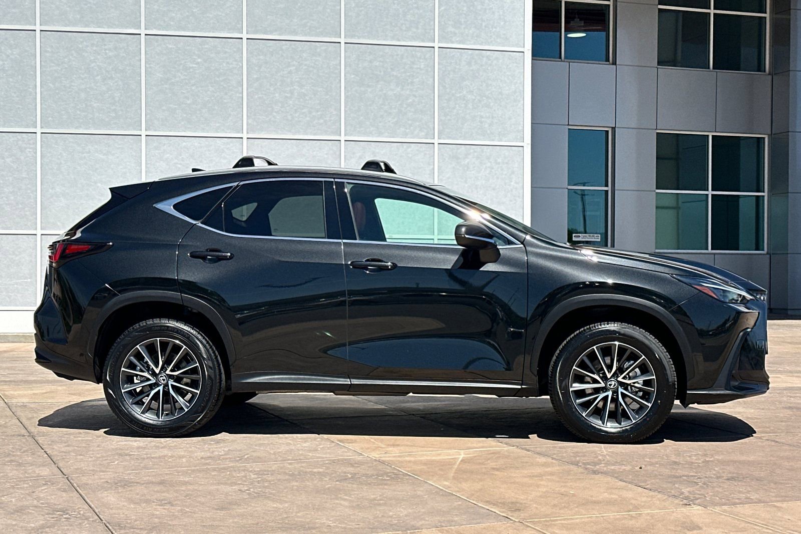Used 2024 Lexus NX 350h AWD image 3