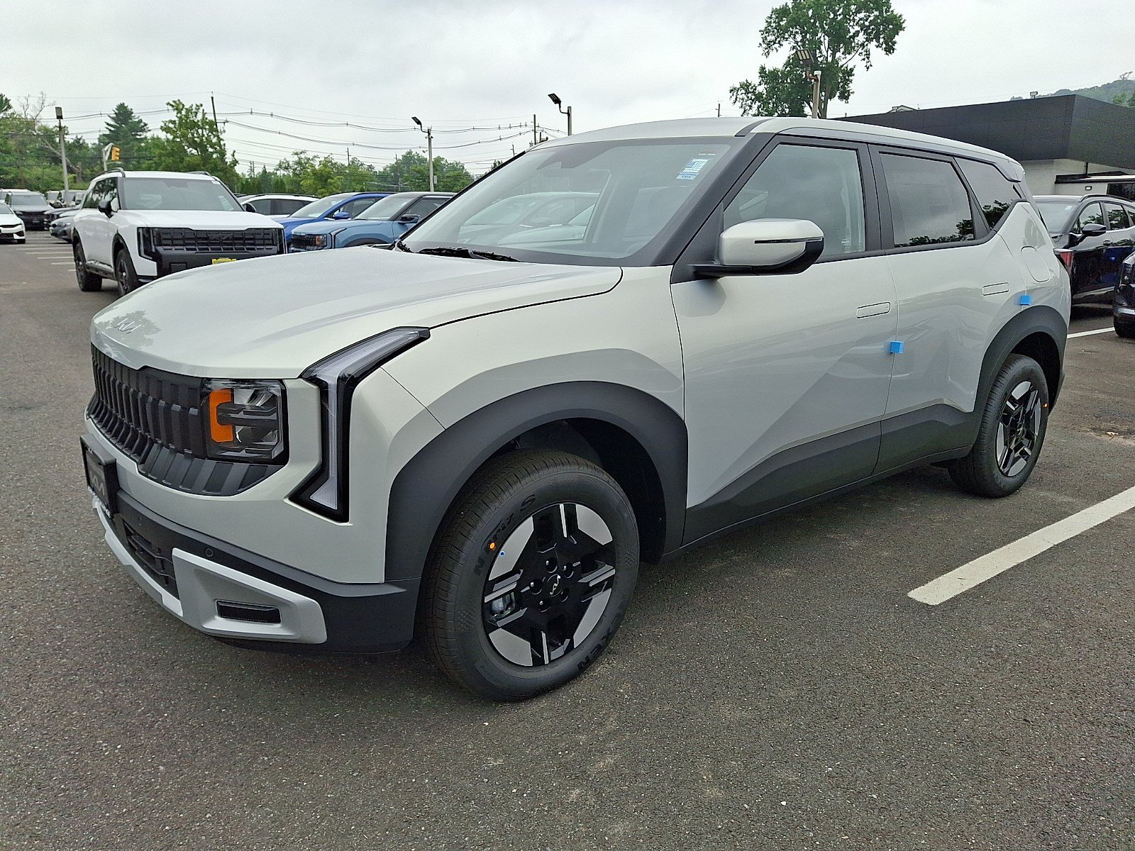 New 2027 Kia Seltos LX AWD/4WD image 3