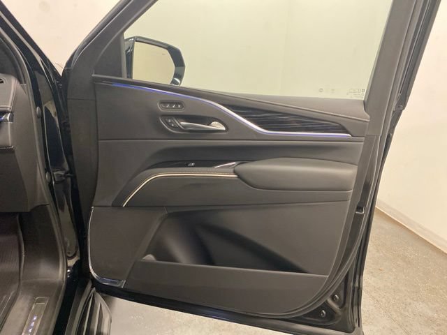 Used 2022 Cadillac Escalade Sport w/ Touring Package AWD/4WD image 26