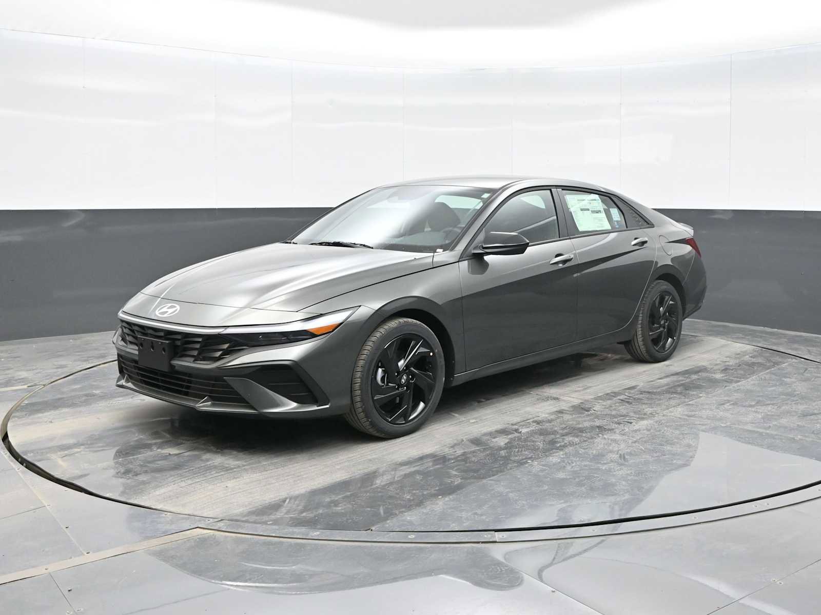 New 2026 Hyundai Elantra Sport w/ Cargo Package image 4