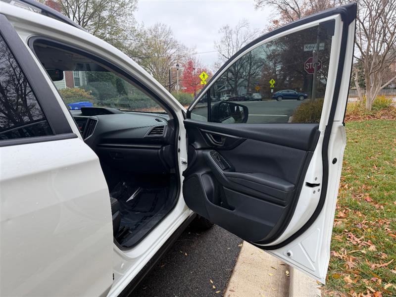 Used 2019 Subaru Crosstrek 2.0i Premium w/ Eyesight System image 16