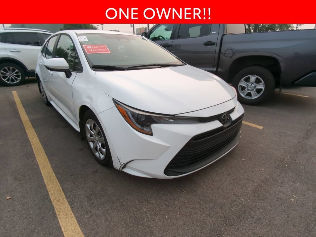 Used 2026 Toyota Corolla LE FWD image 3