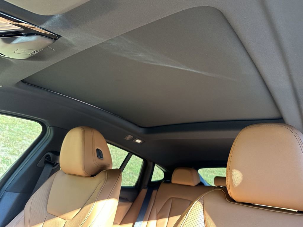 New 2025 BMW X4 xDrive30i w/ Premium Package image 21