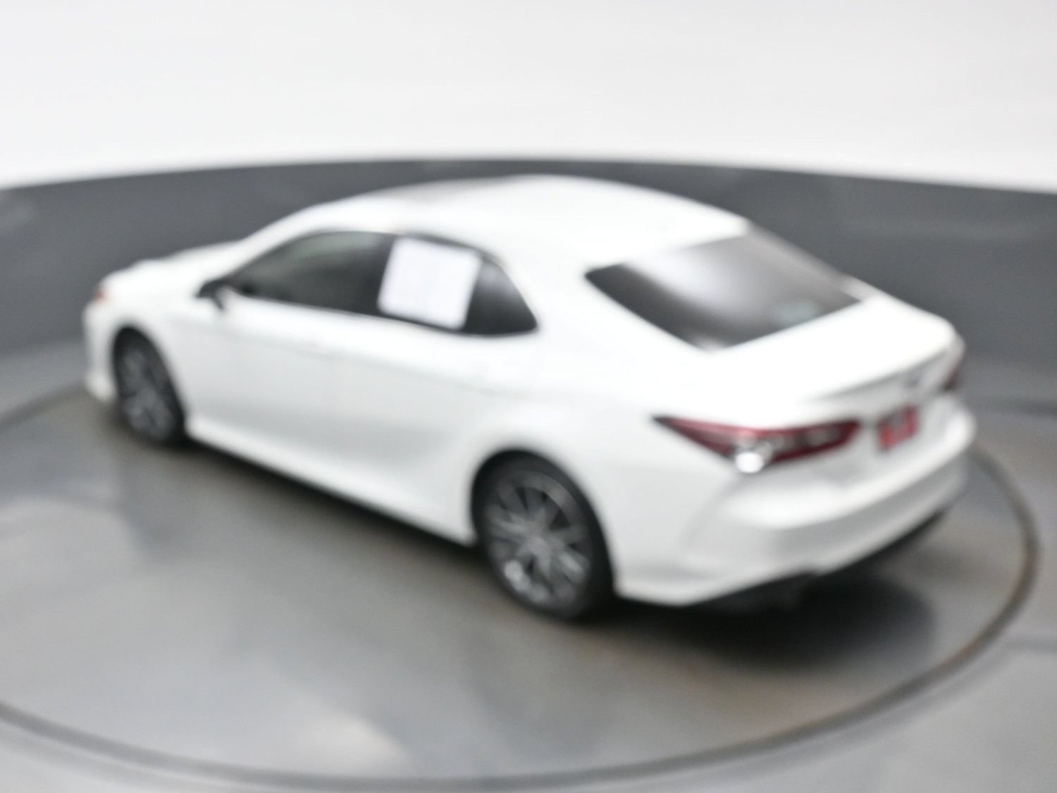 Used 2024 Toyota Camry XLE FWD image 41