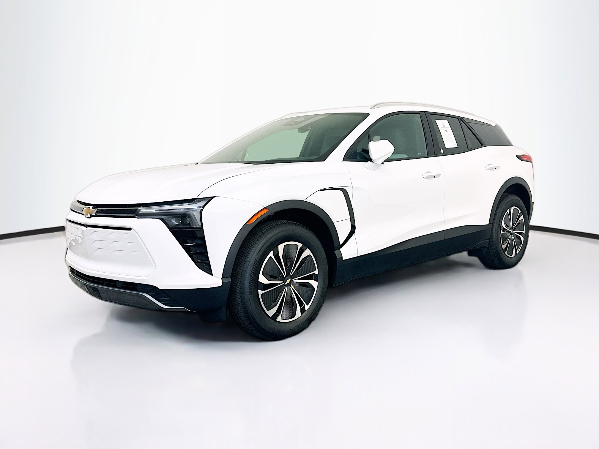 Used 2024 Chevrolet Blazer EV LT AWD/4WD image 3