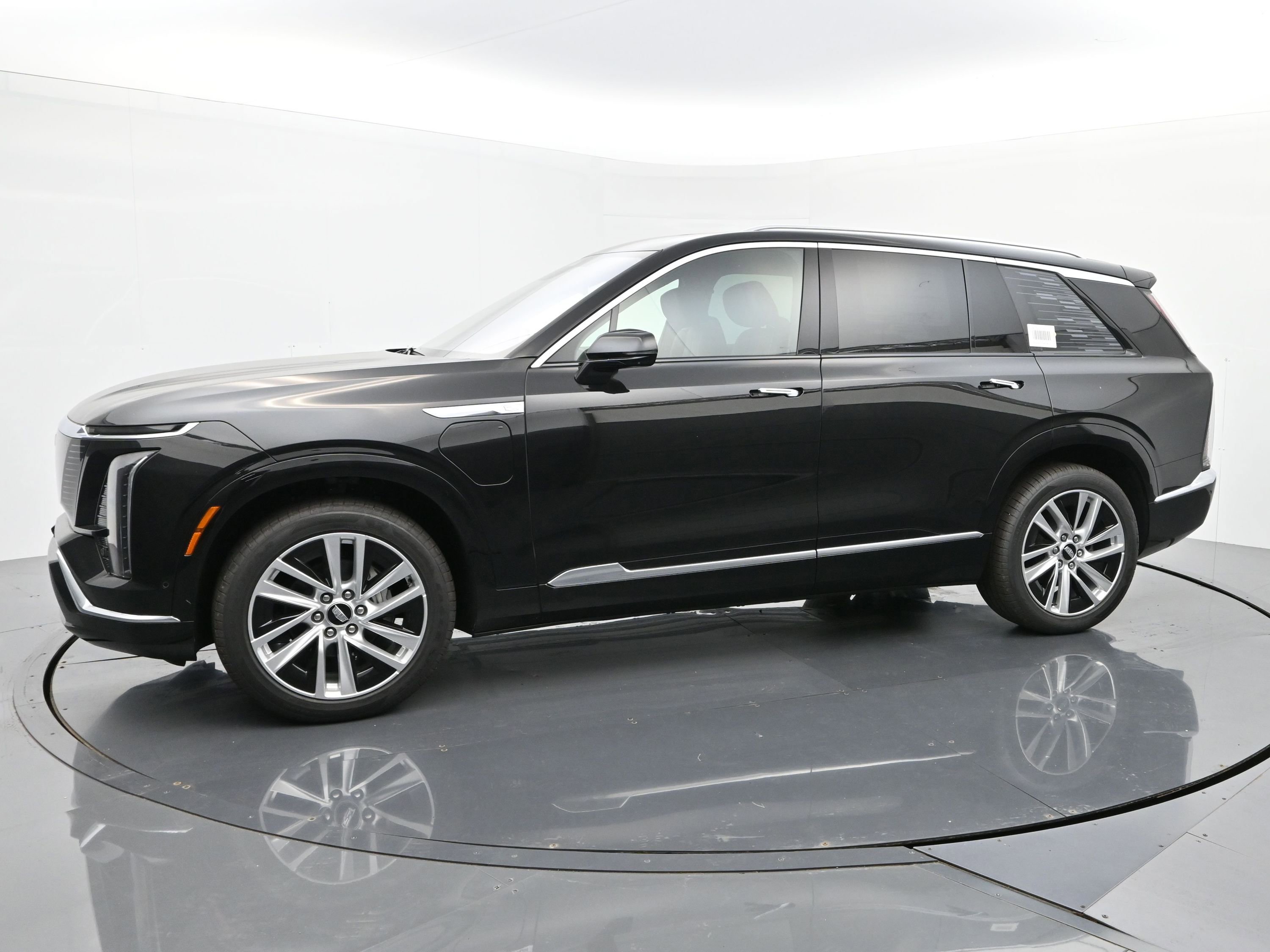 New 2026 Cadillac Vistiq Luxury w/ LPO, Floor Liner Package image 2