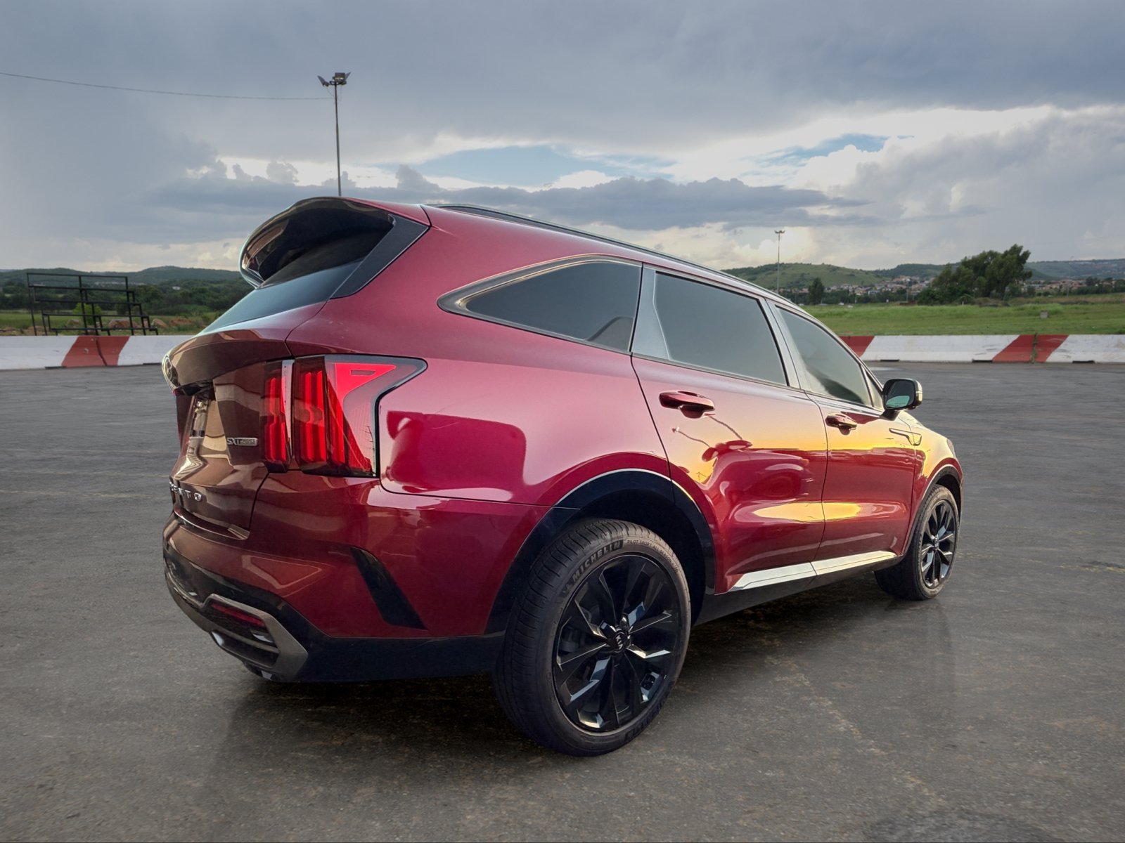 Certified 2021 Kia Sorento SX FWD image 3