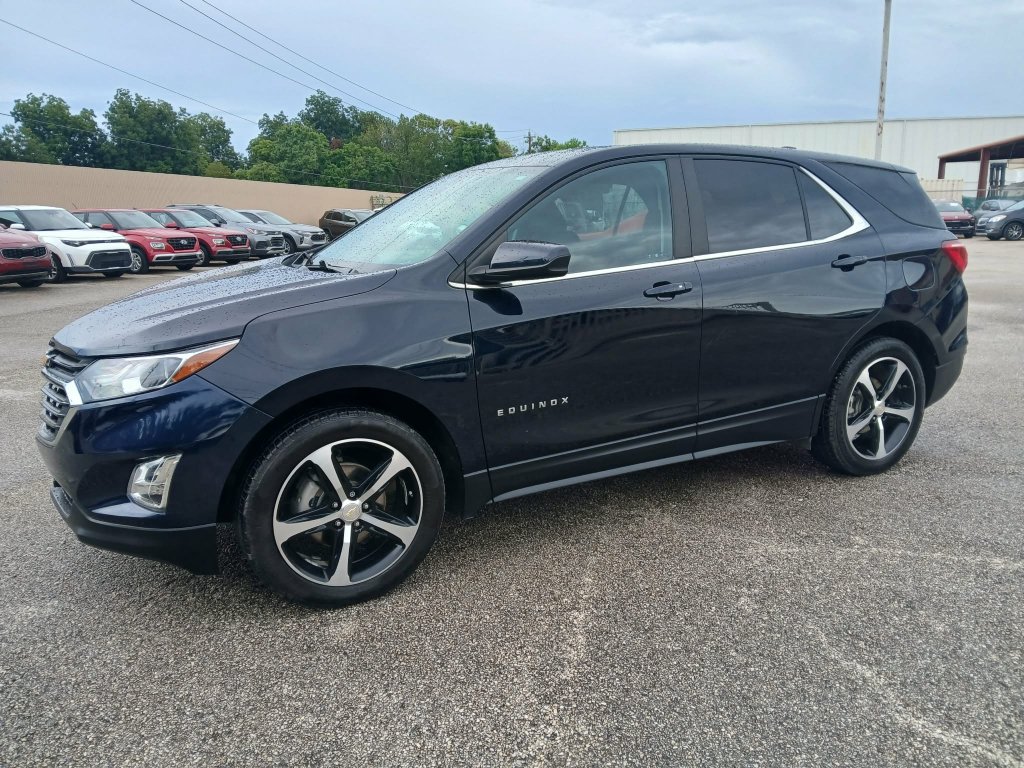 Used 2021 Chevrolet Equinox LT w/ LPO, Floor Liner Package FWD image 3