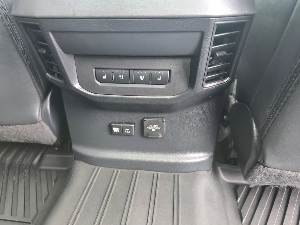 Used 2023 Toyota Tundra Platinum AWD/4WD image 14