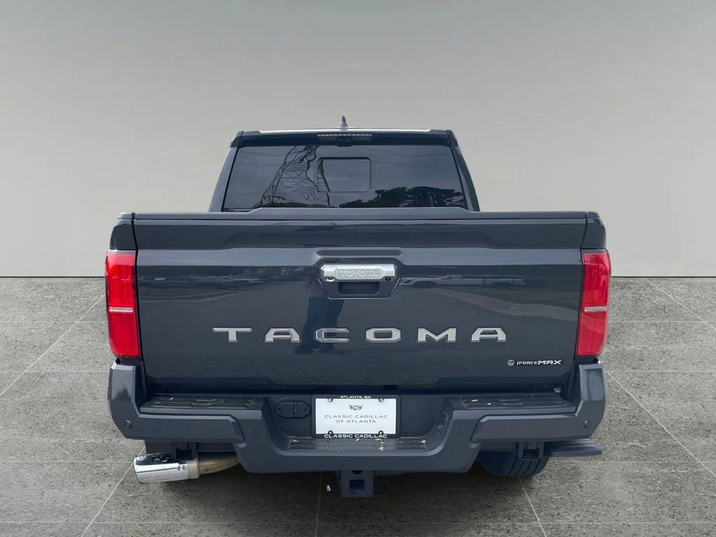 Used 2025 Toyota Tacoma Limited AWD/4WD image 4