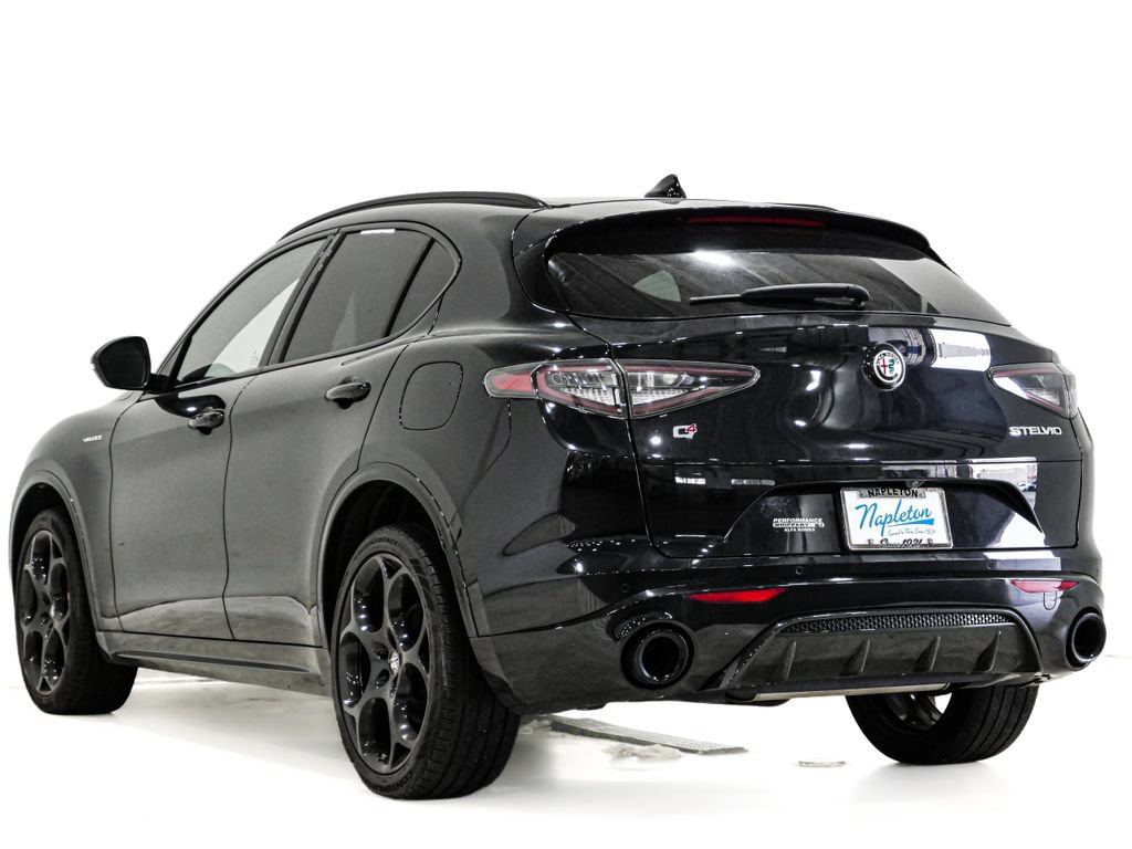 Used 2024 Alfa Romeo Stelvio Veloce AWD/4WD image 8