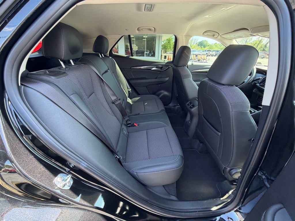 Used 2023 Buick Envision Preferred image 15