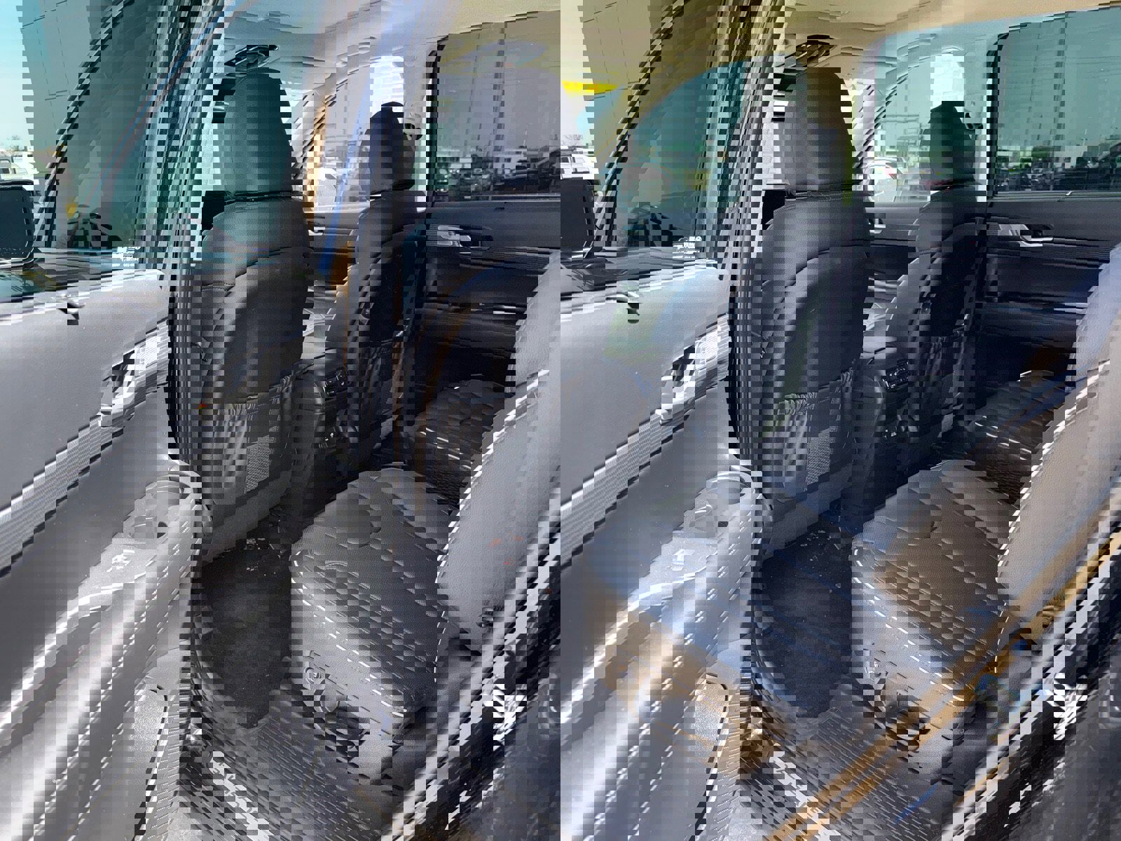 Used 2024 Hyundai Palisade Limited image 11