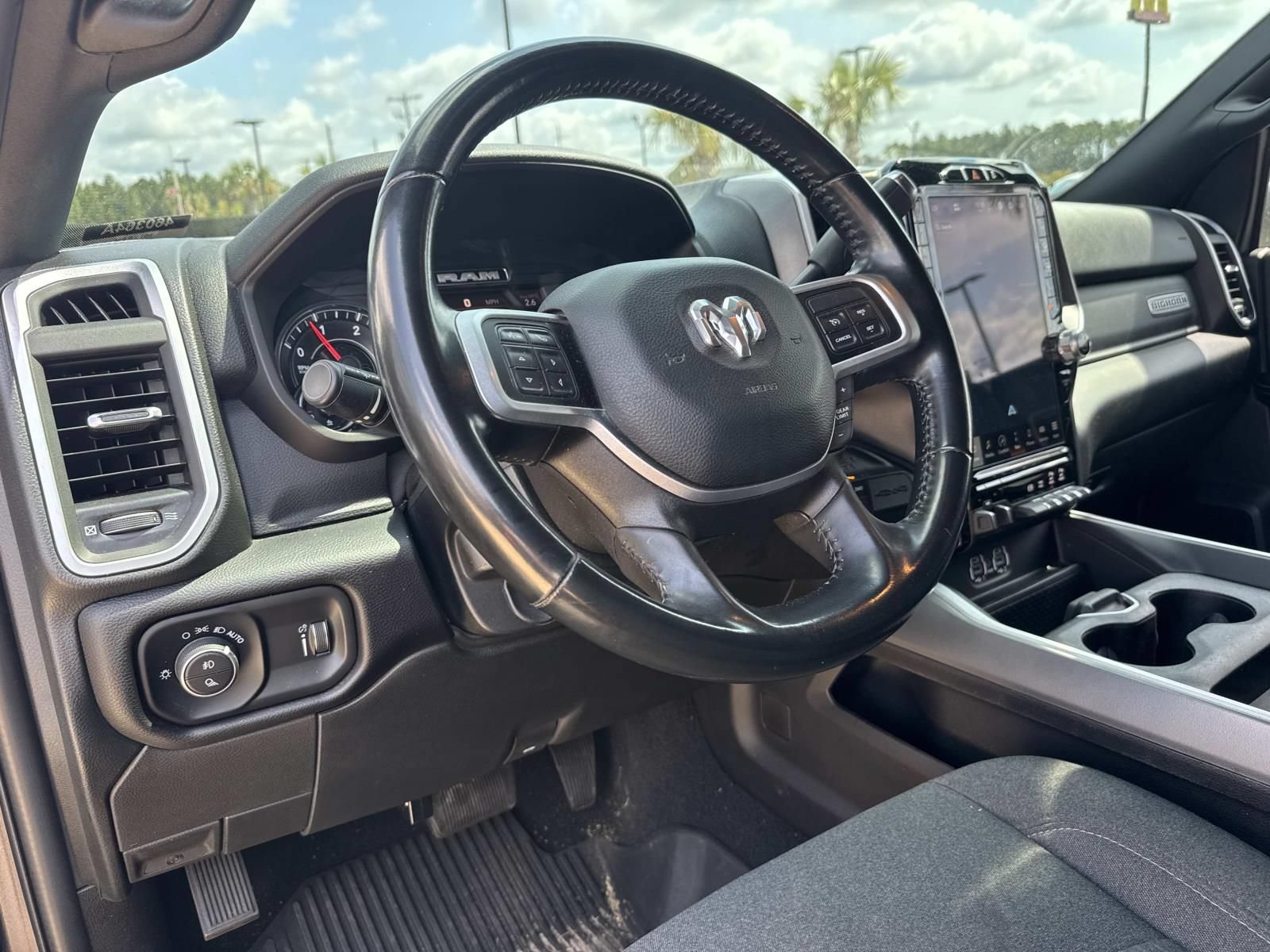 Used 2022 RAM 2500 Big Horn w/ Night Edition AWD/4WD image 17