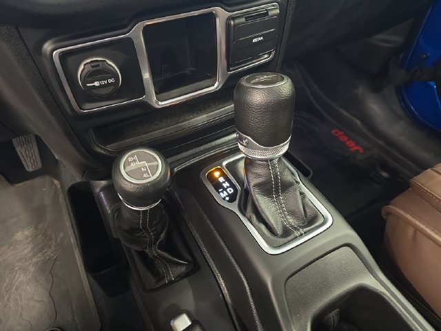 Used 2024 Jeep Gladiator Sport AWD/4WD image 25