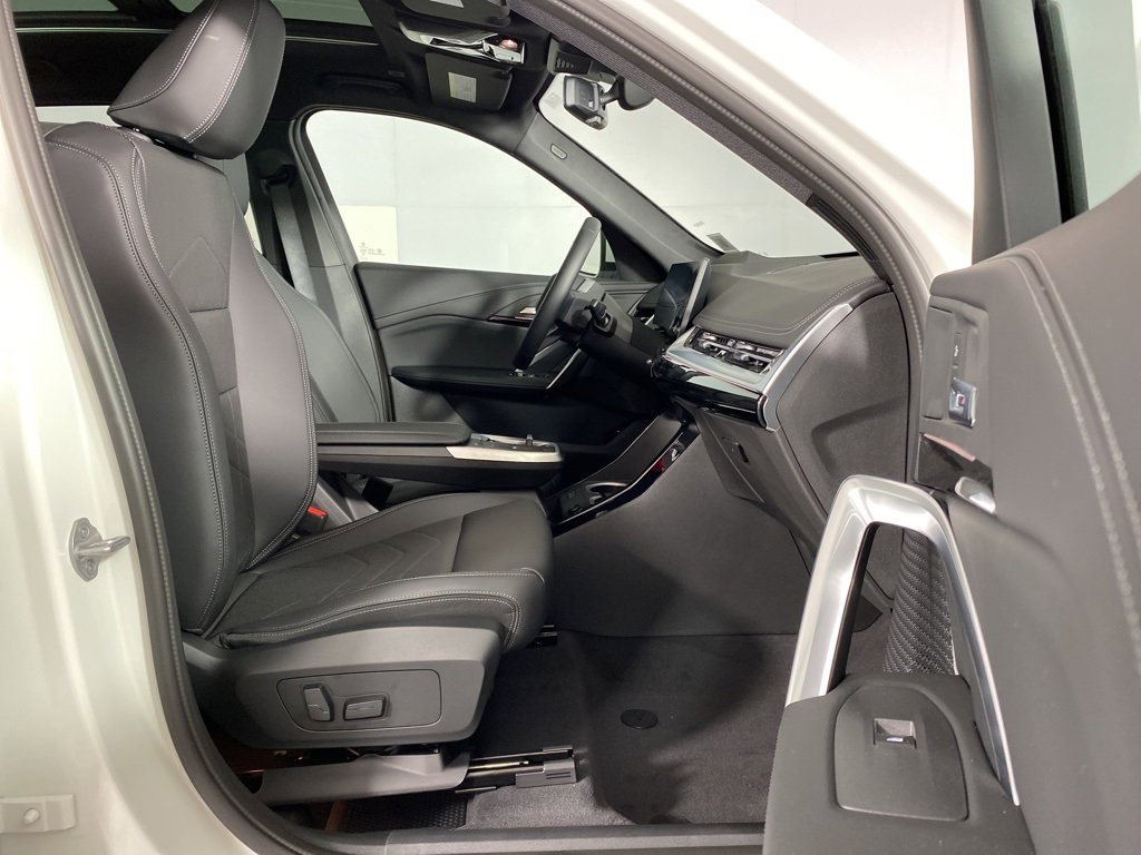 New 2026 BMW X1 xDrive28i w/ Technology Package image 28