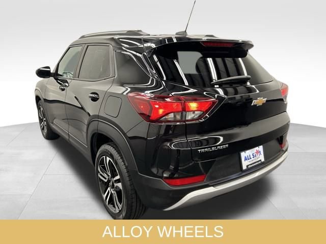 Used 2023 Chevrolet TrailBlazer LT w/ Convenience Package image 7