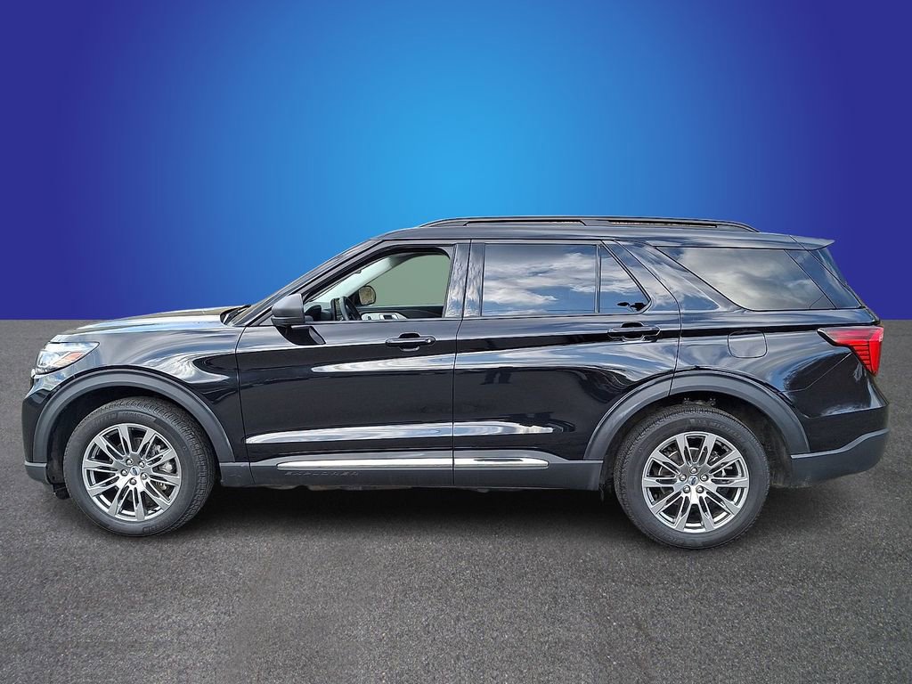 Used 2025 Ford Explorer Active w/ Active Comfort Package AWD/4WD image 7