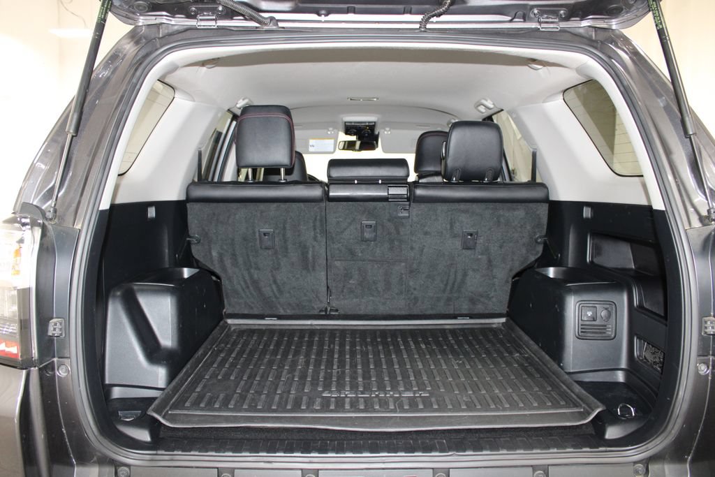 Used 2023 Toyota 4Runner TRD Off-Road Premium AWD/4WD image 28