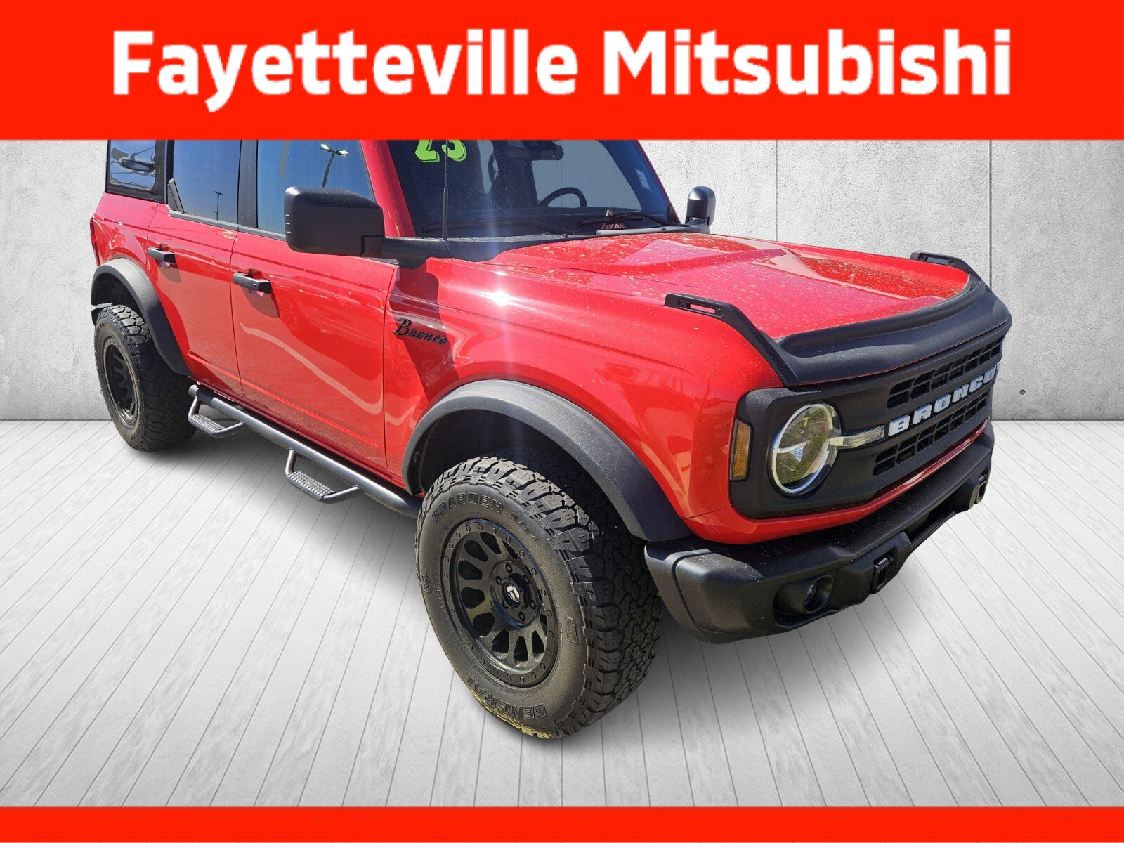 Used 2023 Ford Bronco Black Diamond image 3