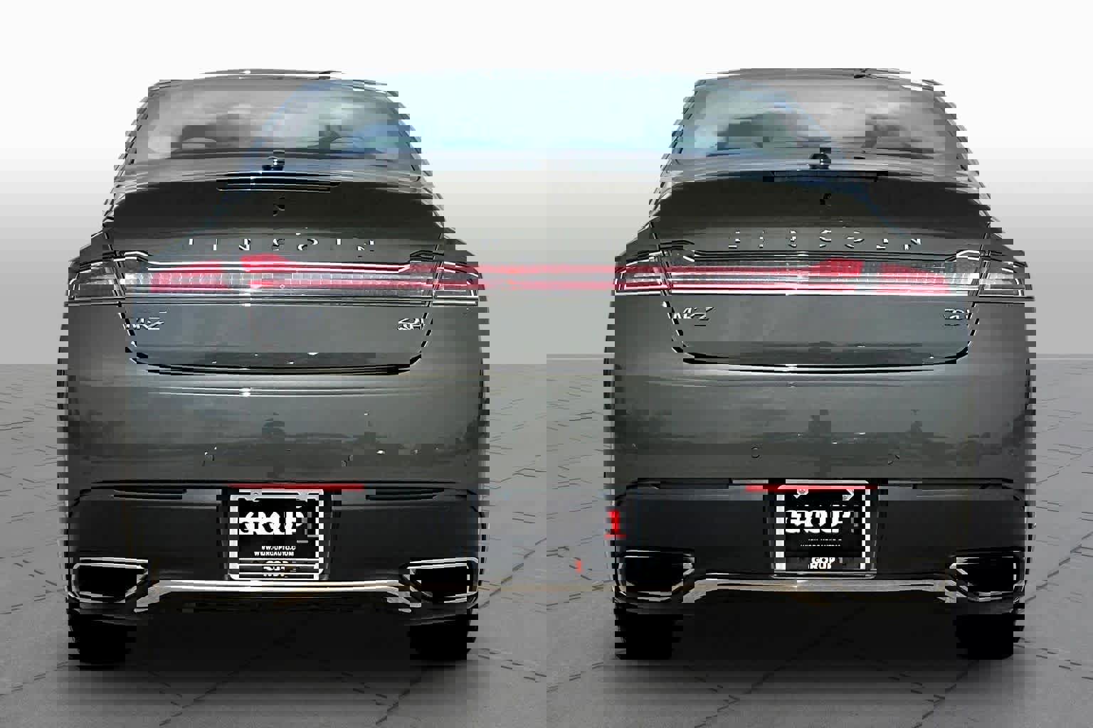 Used 2017 Lincoln MKZ Select w/ Select Plus Package FWD image 5