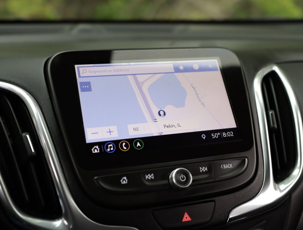 Used 2020 Chevrolet Equinox LT FWD image 14