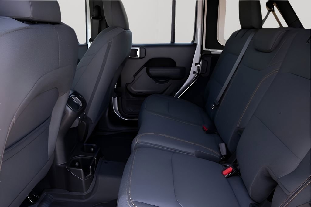 Used 2024 Jeep Wrangler Sport S image 14