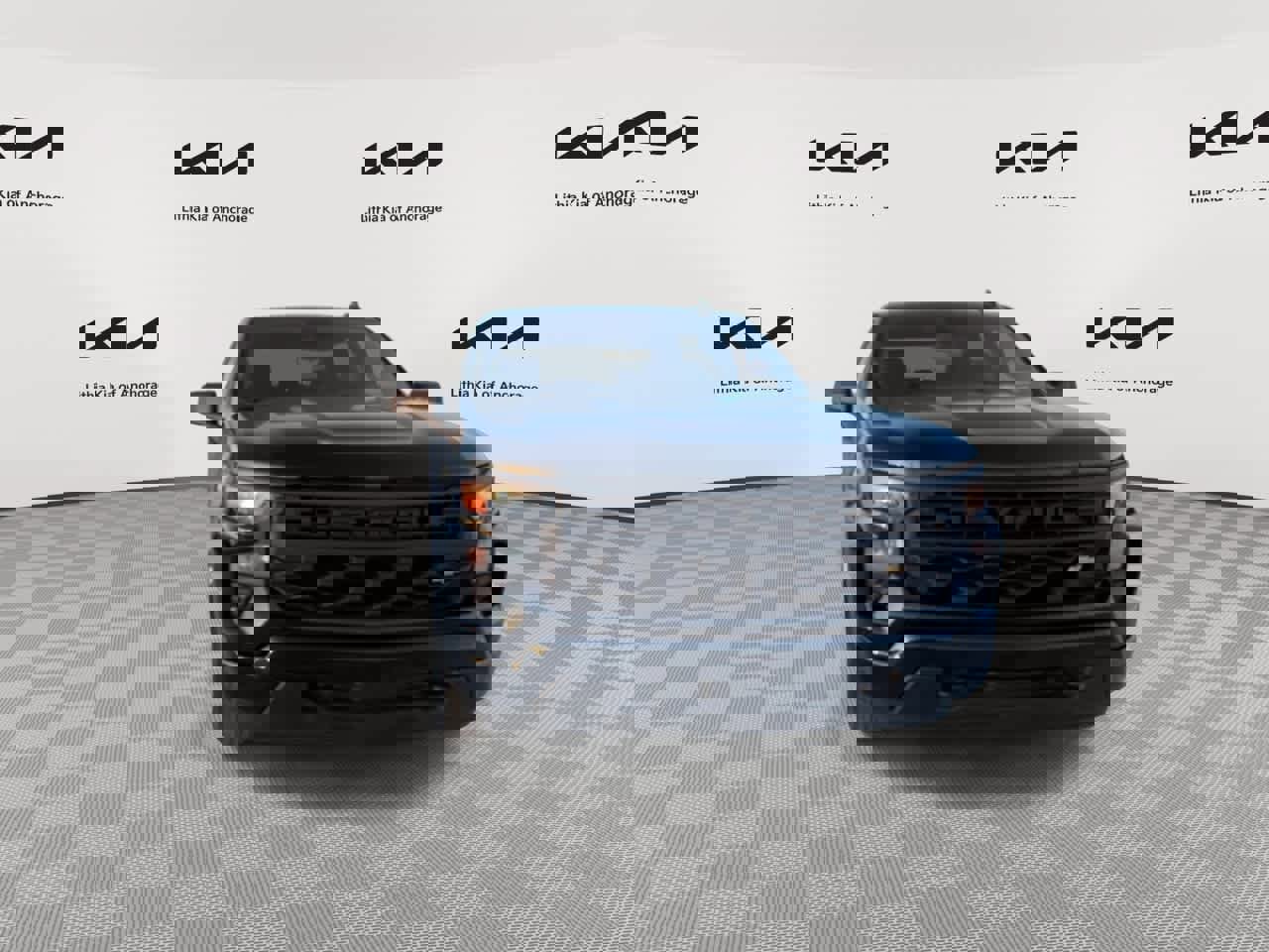 Used 2023 Chevrolet Silverado 1500 Custom image 3