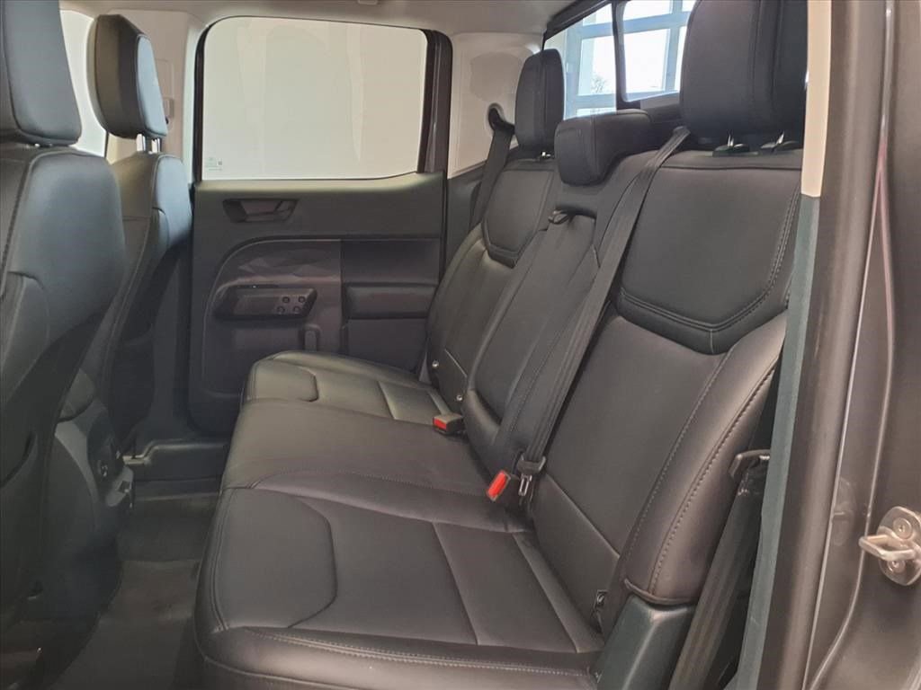 Used 2024 Ford Maverick Lariat w/ Black Appearance Package image 10