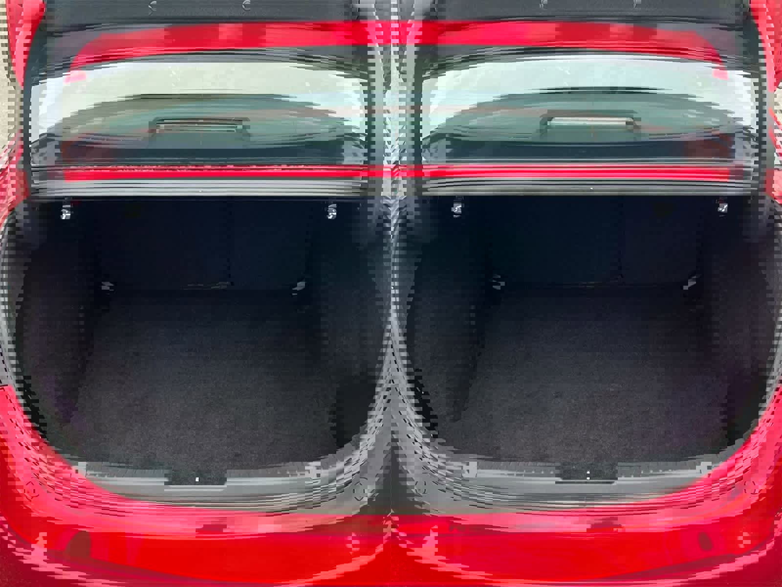 Used 2023 MAZDA MAZDA3 s image 33