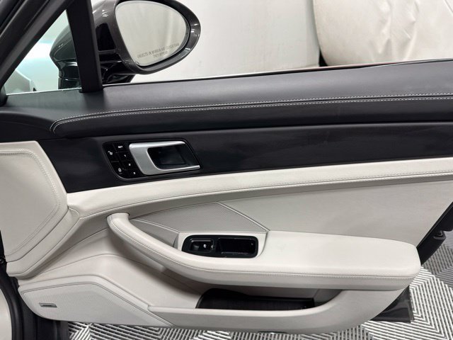 Used 2018 Porsche Panamera 4S AWD/4WD image 31