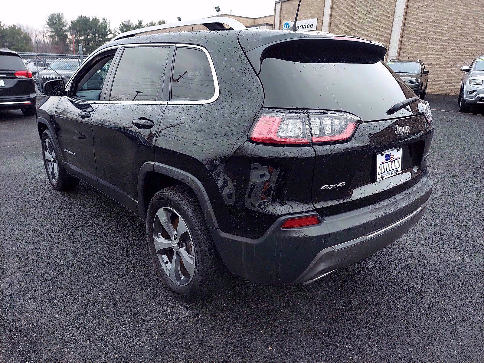 Certified 2019 Jeep Cherokee Limited image 5