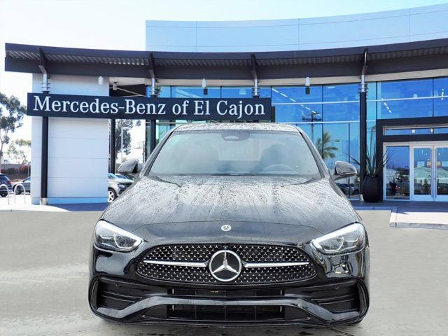 Used 2025 Mercedes-Benz C 300 4MATIC Sedan image 2