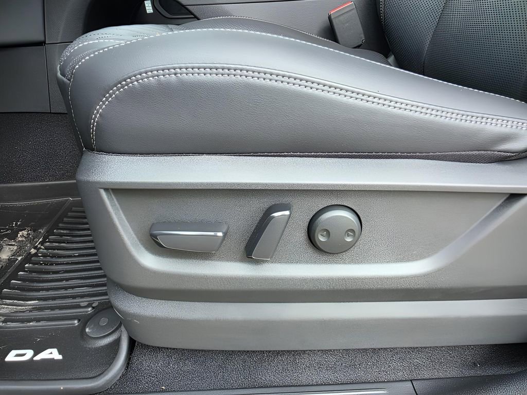 New 2026 Nissan Armada PRO-4X image 29